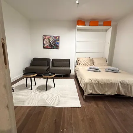 Champs-elysées Apartamento