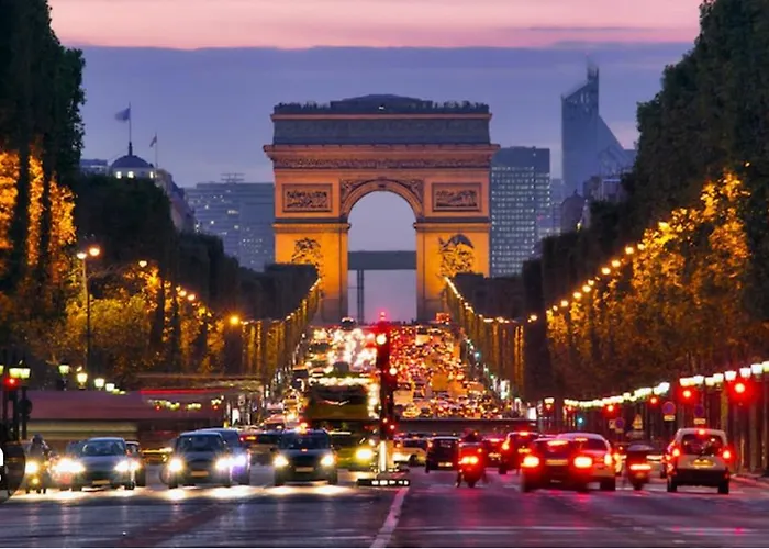 Champs-elysees Lejlighed Paris