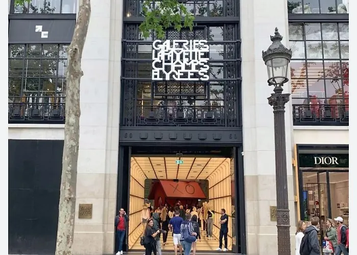 Champs-elysees * פריז