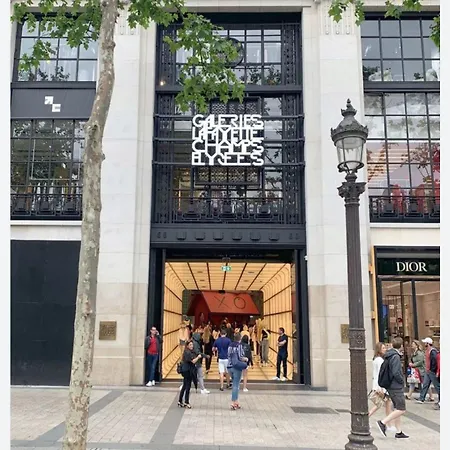 Champs-elysees * パリ